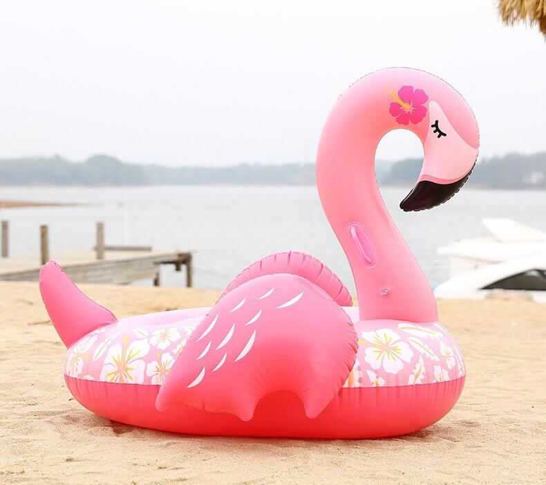 pink-flamingo-pool-float-starwake