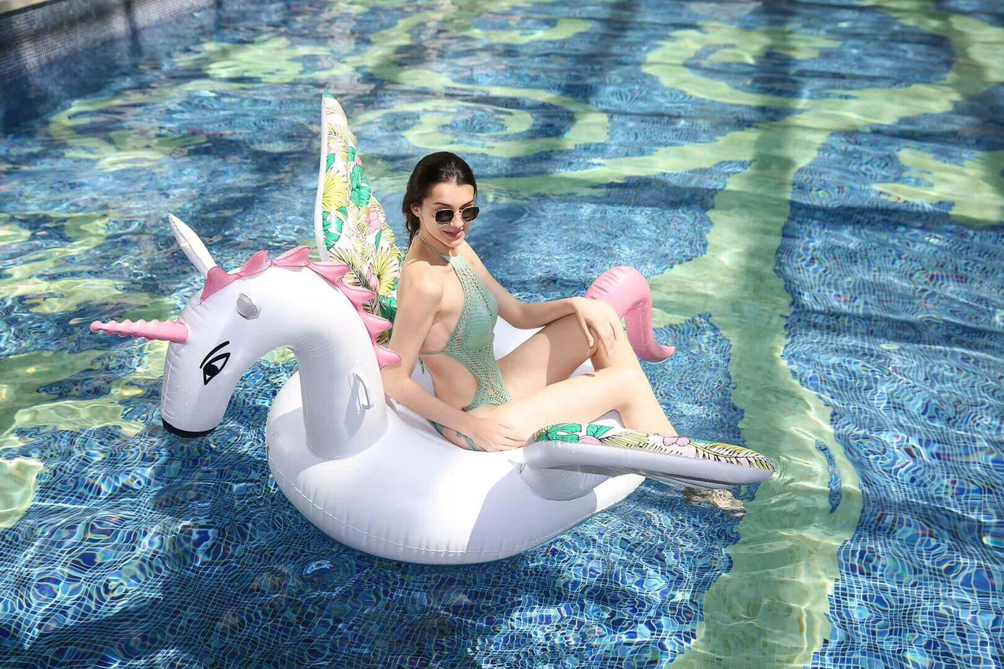 Flower-Wing-Unicorn-Pool-Float-starwake